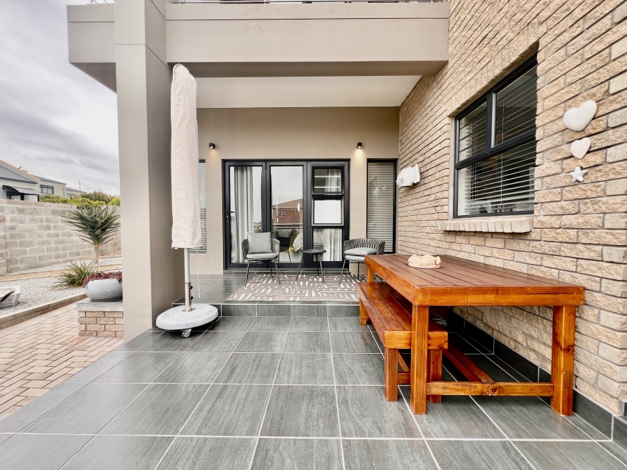 3 Bedroom Property for Sale in Myburgh Park Western Cape